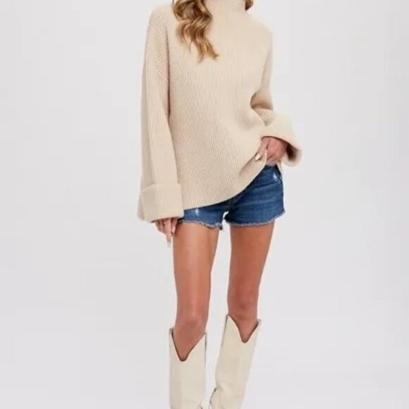 S/M REMAINING!!! Funnel Neck Oversized Pullover - Picture 7 of 10